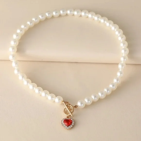 💖5 items for $25 Sale!💖 Elegant Red Heart Shape Pearl Necklace - Picture 3 of 5